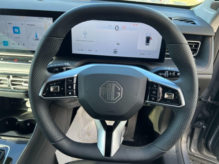 2025 MG MG HS 1.5 T-GDI Trophy DCT Euro 6 (s/s) 5dr ESTATE Petrol Automatic