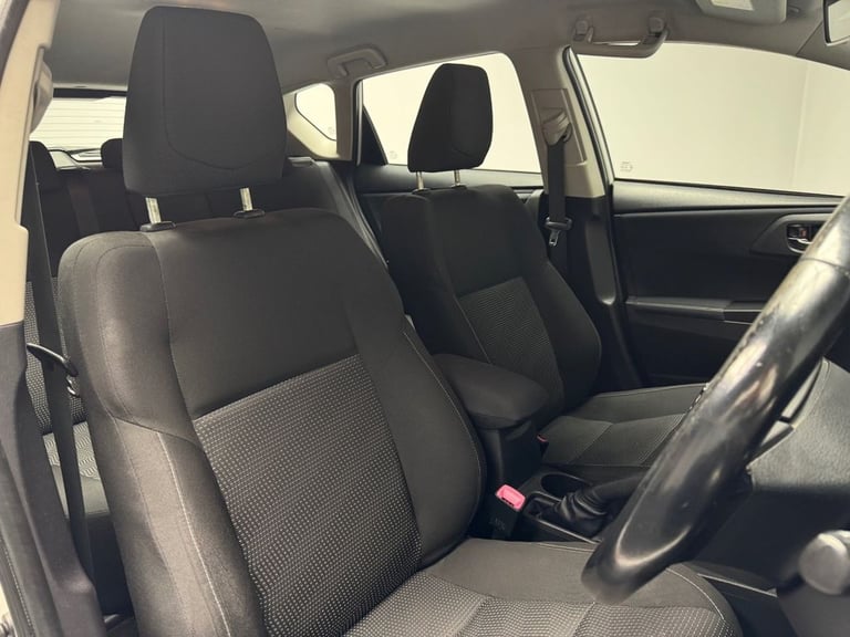2014 Toyota Auris 1.4 D-4D Icon 5dr HATCHBACK DIESEL Manual