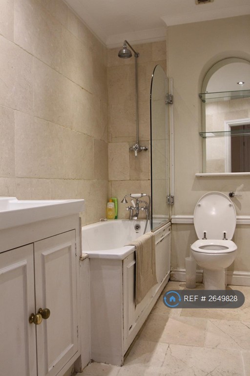 1 bedroom flat in Chancery Lane, London, WC2A (1 bed) (#2649828)
