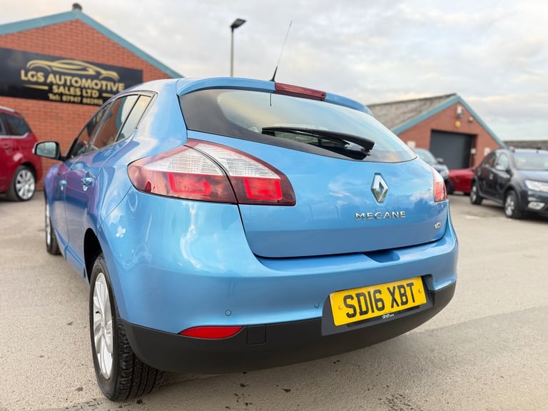 2016 Renault Megane 1.5 dCi Dynamique Nav 5dr HATCHBACK Diesel Manual