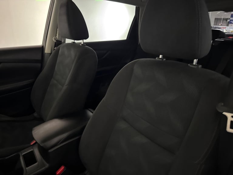 2015 Nissan X-Trail 1.6 dCi n-tec Euro 5 (s/s) 5dr ESTATE Diesel Manual