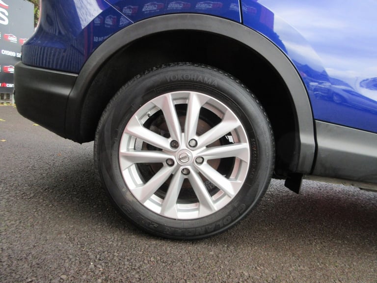 2015 Nissan Qashqai 1.5 dCi Acenta [Smart Vision Pack] 5dr HATCHBACK Diesel Manual