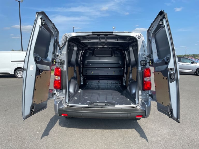  Vauxhall Vivaro Panel 2.0 Turbo D Pro Xl Panel Van 6dr Diesel Manual Lwb Euro