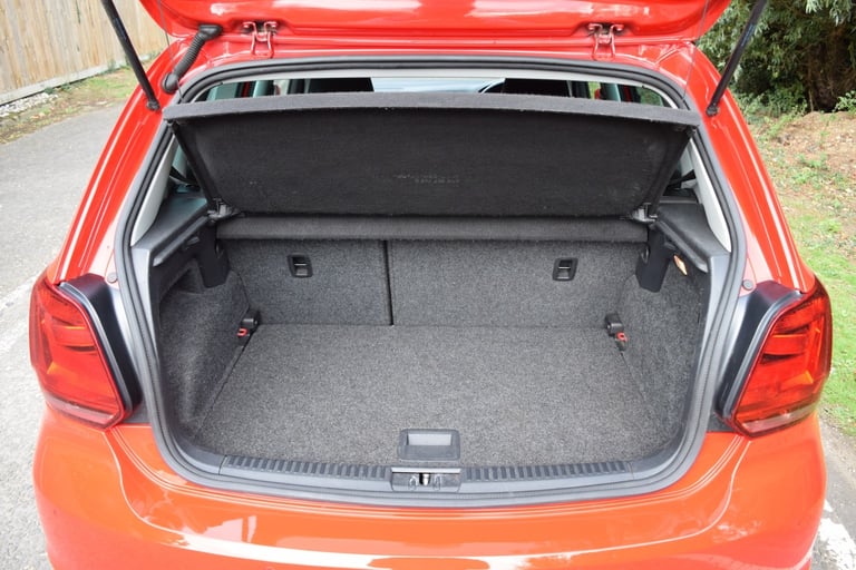 VOLKSWAGEN POLO 1.4 TDI BlueMotion Tech Match Red Manual Diesel 2016