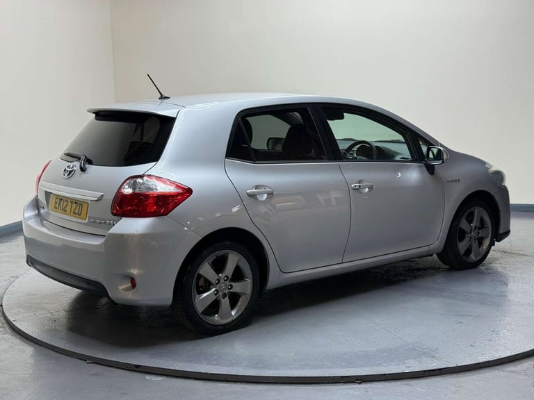 2012 Toyota Auris 1.8 VVT-h T Spirit CVT Euro 5 (s/s) 5dr Hatchback Hybrid Automatic