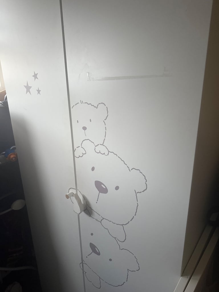 Tutti Bambini wardrobe 