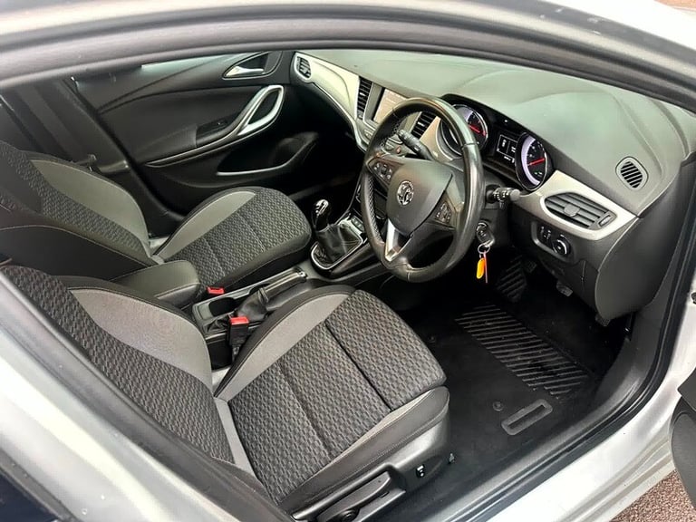 Vauxhall Astra SRI -6 SPEED, ONLY 66159 MILES, LANE ASSIST, REAR PARKING SENSORS