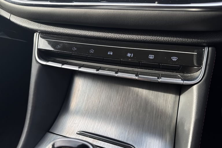 2023 MG MG HS 103408 Hatchback Automatic