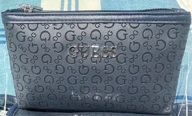 GUESS HANDBAG / PURSE / Make Up Bags, 2 BAGS - NEW WITH TAGS