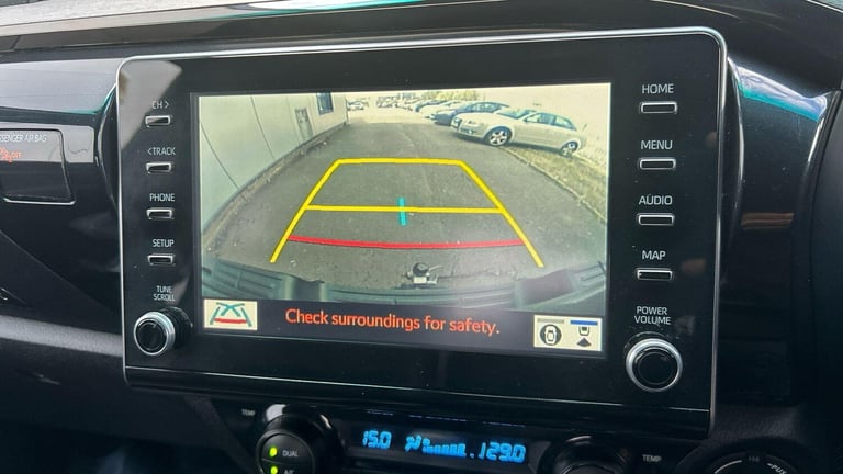 2024 Toyota Hilux 2.8 D-4D Invincible X Pickup Double Cab 4dr Diesel Auto 4WD Euro 6 (s/s) (2 PIC...