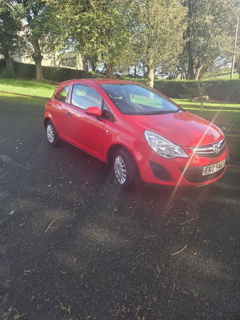 image for Vauxhall, CORSA, Hatchback, 2012, Manual, 998 (cc), 3 doors