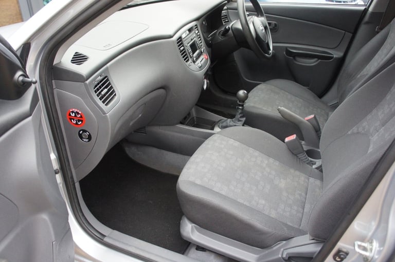Kia Rio 1.5 CRDi 1 5dr