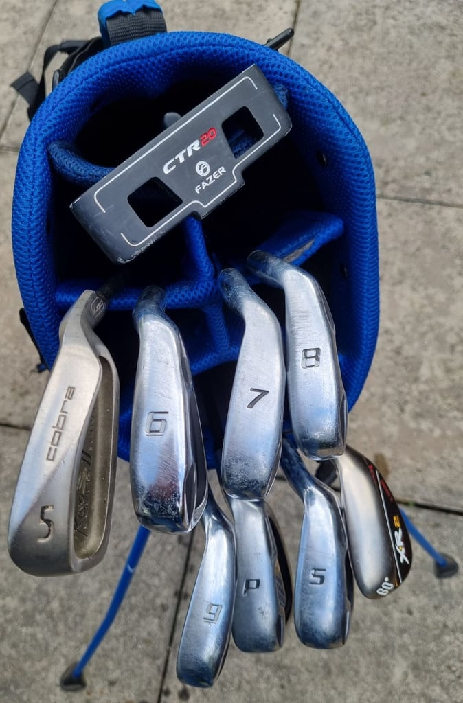 Taylor Made driver & 2x hybrids, Fazer CTR 6-LW & Cobra 5-iron, putter, Callaway stand-bag & MORE