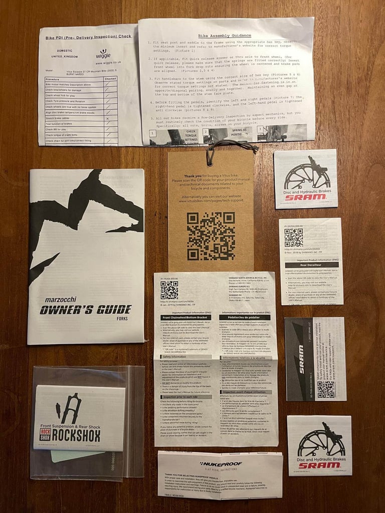 2022 Vitus Escarpe 27 CR mountain bike in velocity blue. 