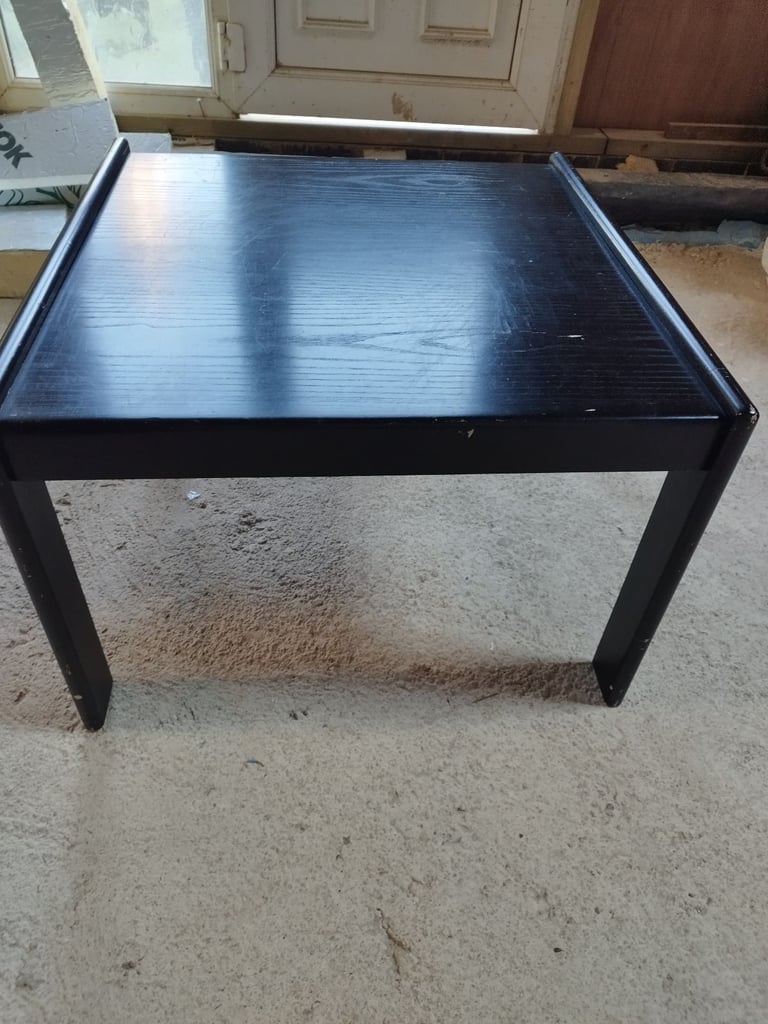 Black Coffee table