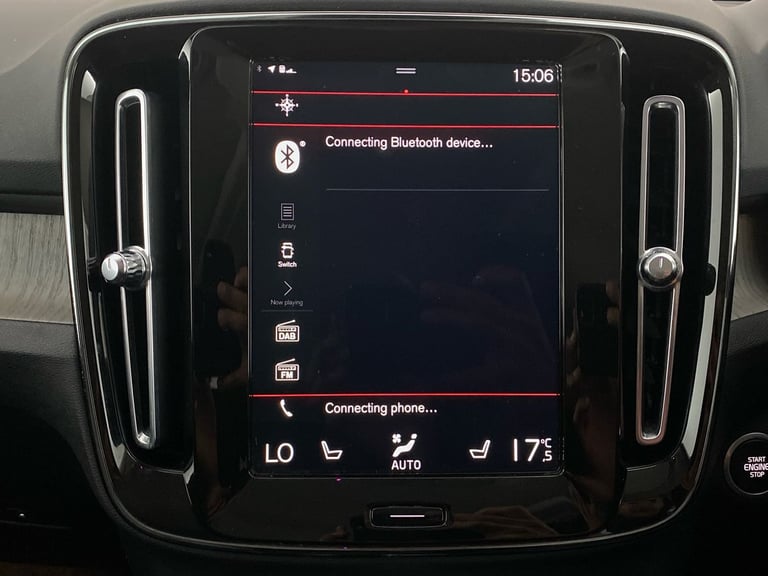 2020 Volvo XC40 2.0 B4P Inscription Pro 5dr Auto Crossover/SUV PETROL Automatic