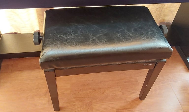 Classenti CDP1 Piano - not switching on, Repair or Parts + adjustable stool