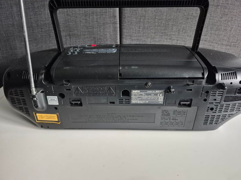 Sanyo MCD-Z37 Boombox