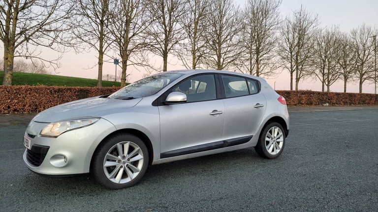 2011 Renault Megane AUTOMATIC New Mot