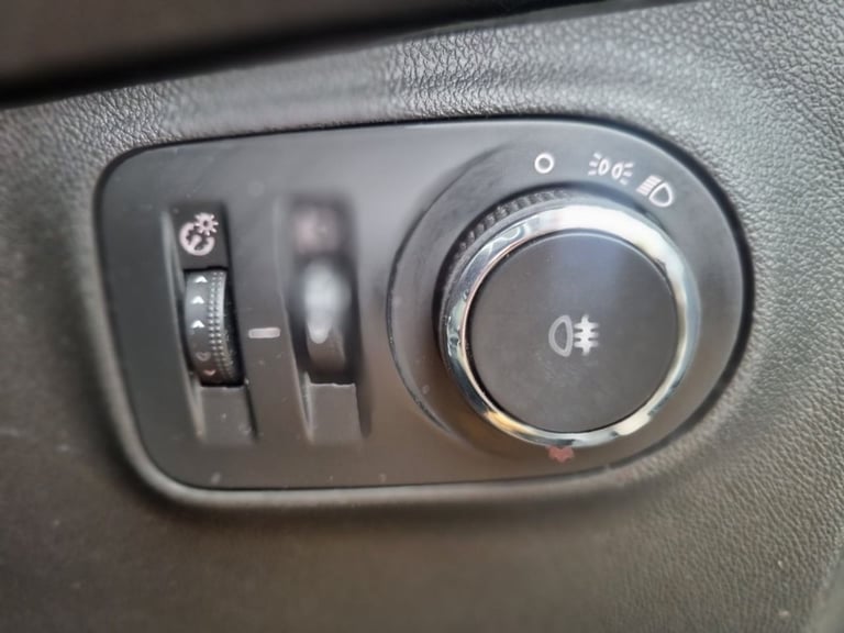 2017 Vauxhall Corsa 1.4i ecoFLEX Sting Hatchback 3dr Petrol Manual Euro 6 (75 ps) Hatchback Petro...