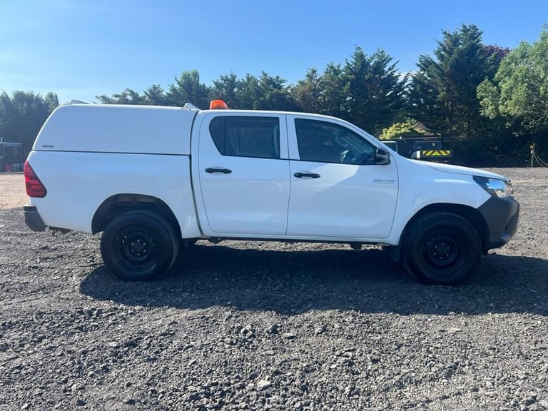 2020 Toyota Hilux ACTIVE 4WD D-4D D/CAB Pick Up Diesel Manual