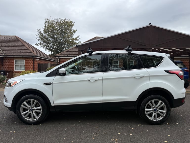 FORD KUGA ZETEC 2.0 TDCI 2017 FACELIFT ULEZ FREE DRIVES PERFECT 