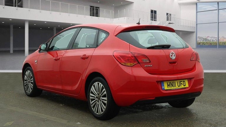 2011 Vauxhall Astra 1.4 16v Excite Euro 5 5dr HATCHBACK Petrol Manual