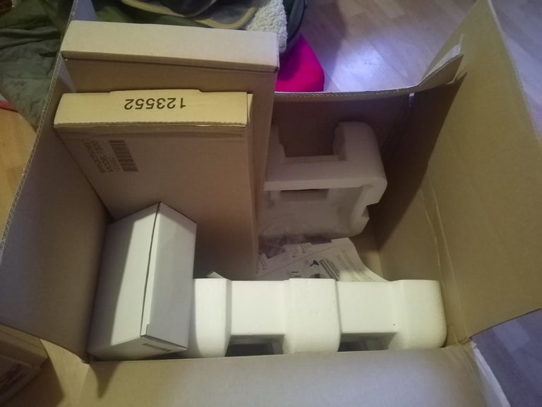 Boxed like new retro gaming pc from 2002 win xp with games 