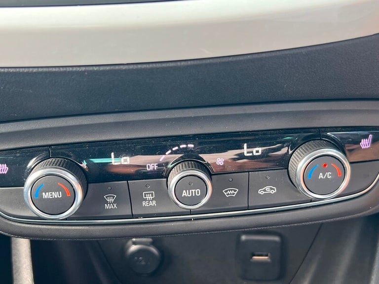 Vauxhall CROSSLAND 1.2 Turbo Griffin SUV 5dr Petrol Manual Euro 6 (s/s) (110 ps)