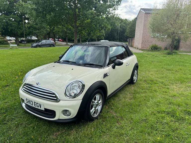 Mini, CONVERTIBLE, Convertible, 2013, Manual, 1598 (cc), 2 doors