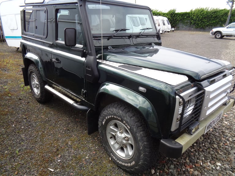 Land Rover, DEFENDER 90 2.5 TD5 XS, Estate, 2004, Manual, 2495 (cc), 3 doors
