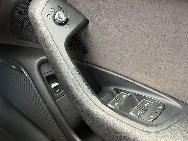 2017 Audi A6 Saloon 2.0 TDI ultra Black Edition S Tronic Euro 6 (s/s) 4dr SALOON Diesel Automatic