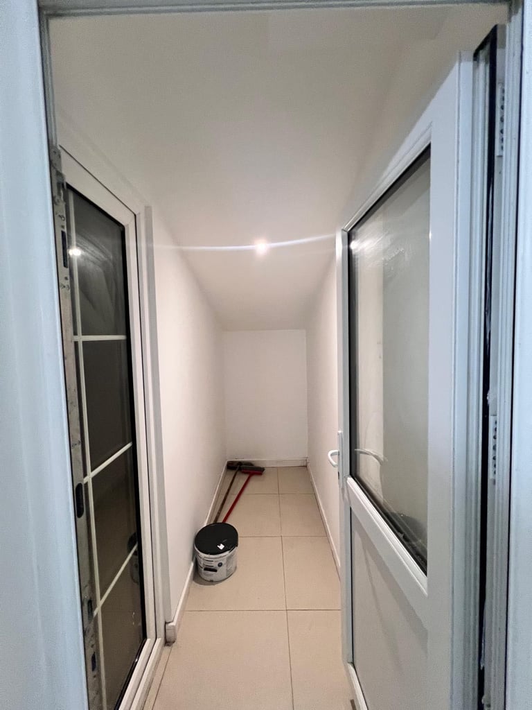 Spacious 5/6 Bedroom, 3 Bathroom House Near Heathrow – Ideal for Company Let – Newly Renovated