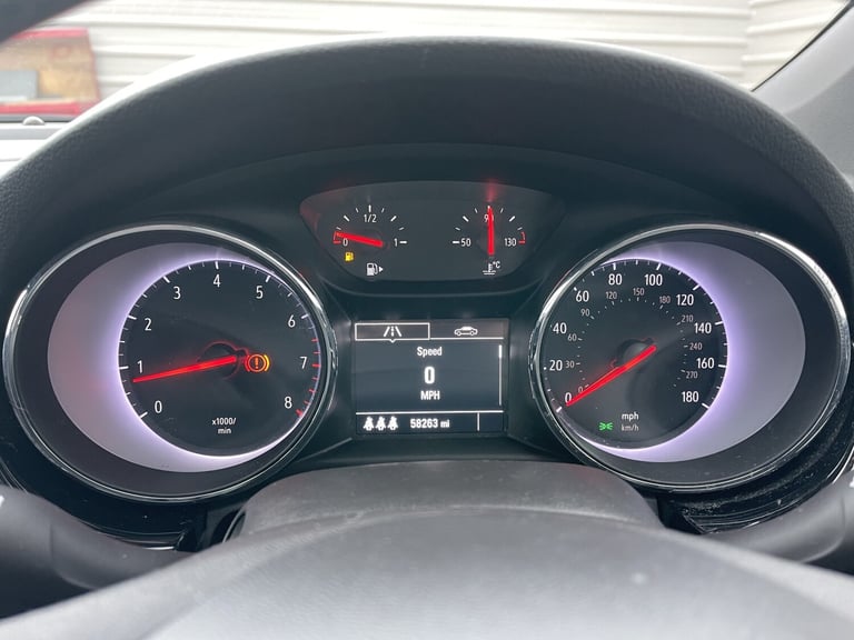 VAUXHALL ASTRA 1.4 i SRi 2017