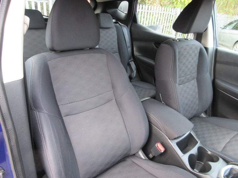 2015 Nissan Qashqai 1.5 dCi Acenta [Smart Vision Pack] 5dr HATCHBACK Diesel Manual