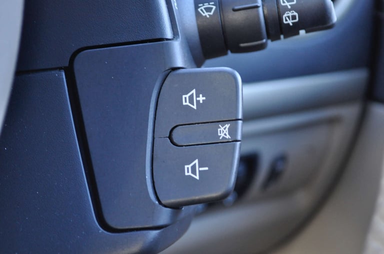 2007 Renault Clio 1.6 Clio Privilege Auto 5dr Hatchback Petrol Automatic