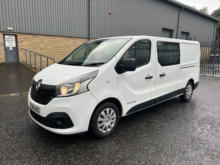 2017 Renault Trafic LL29 ENERGY dCi 125 Business+ lwb  Crew cab Van euro 6 no vat vat Crew Van Di...