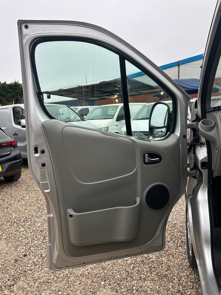 2013 Vauxhall Vivaro 2.0 2900 CDTi Sportive FWD L3 4dr PANEL VAN Diesel Manual