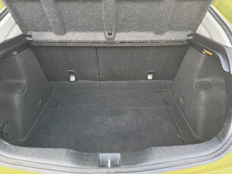 HONDA CIVIC 1.8 i-VTEC SE Yellow Manual Petrol 2013