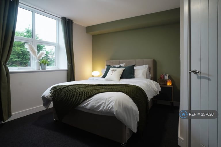 1 bedroom in Beaconsfield Road, Widnes, WA8 (#2576261)