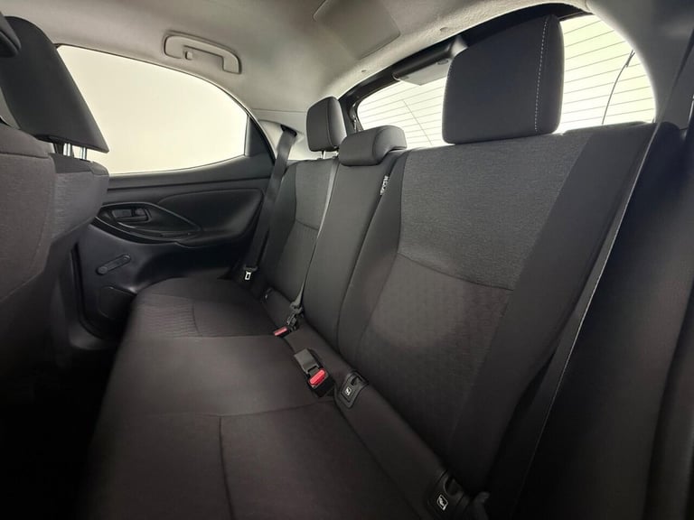 2022 Toyota Yaris 1.5 VVT-h Icon E-CVT Euro 6 (s/s) 5dr Hatchback PETROL/ELECTRIC Automatic