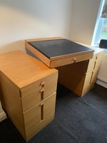 Oak desk double drawers leather top