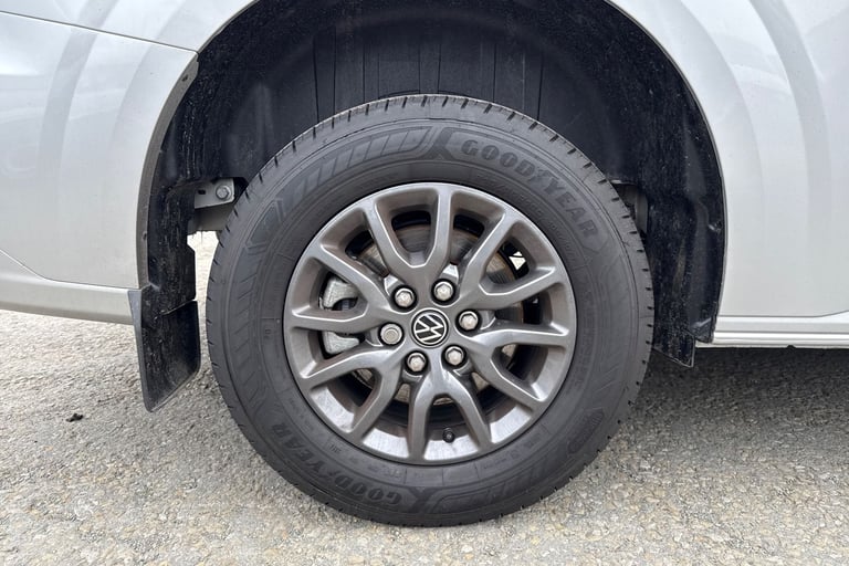 2025 Volkswagen Transporter 2.0 TDI 150 Commerce Pro Van Auto PANEL VAN DIESEL Automatic