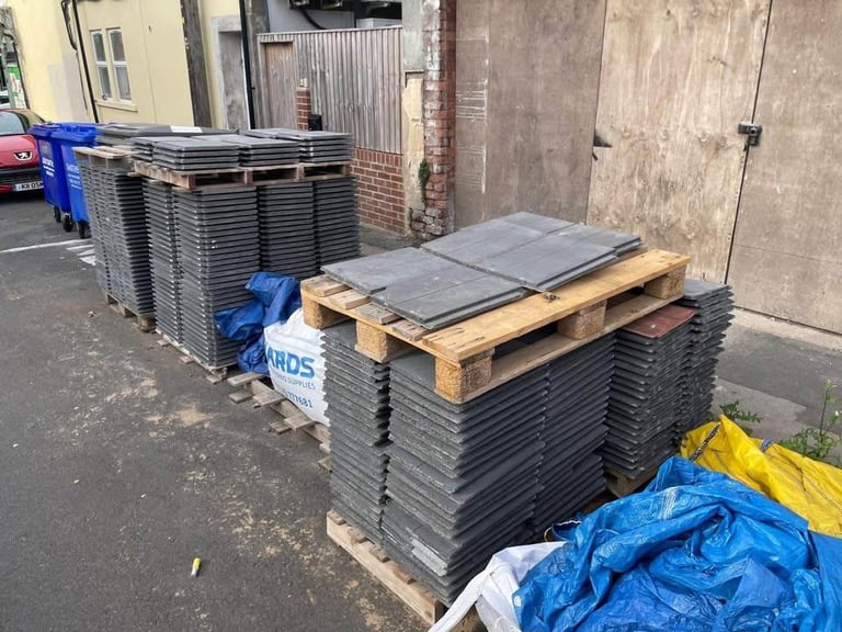 600 Roof Tiles - BMI Redland Mock Bond (Retail at £1,300)  
