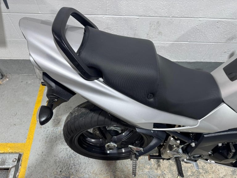 2005 Triumph Sprint ST 1050