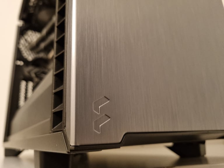 GAMING PC BARGAIN i7 12700K RTX 4070 SUPER VR 4K 32GB DDR5 7TB WATERCOOLED COMPUTER AI WORKSTATION