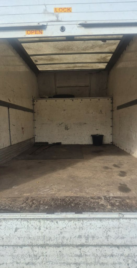 2010 Ford Transit 2.4 Tdci Luton Tail Lift Van 