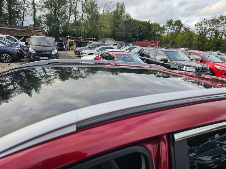 2015 Nissan Qashqai 1.6 dCi Tekna XTRON 2WD Euro 6 (s/s) 5dr HATCHBACK Diesel Automatic