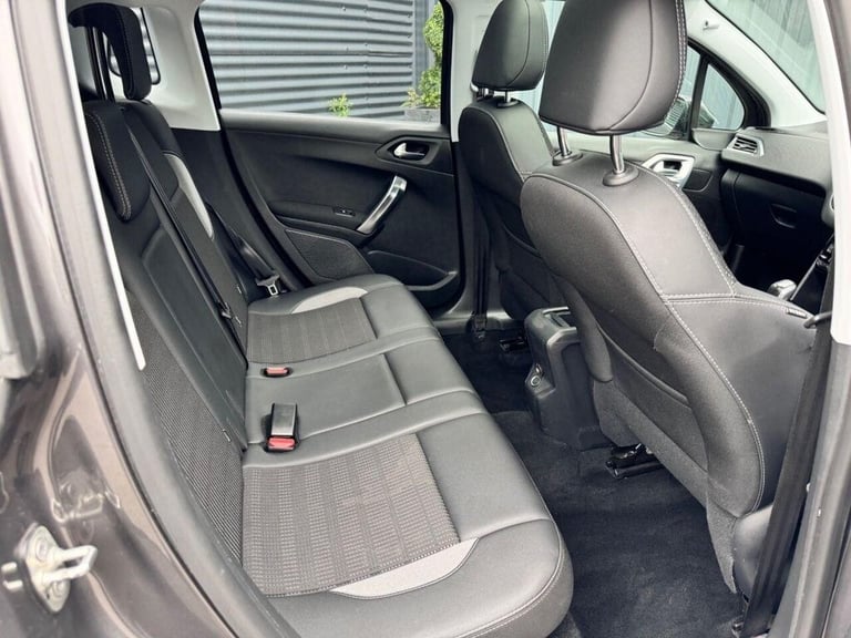 2018 Peugeot 2008 1.2 ALLURE PREMIUM 5d 82 BHP Hatchback Petrol Manual