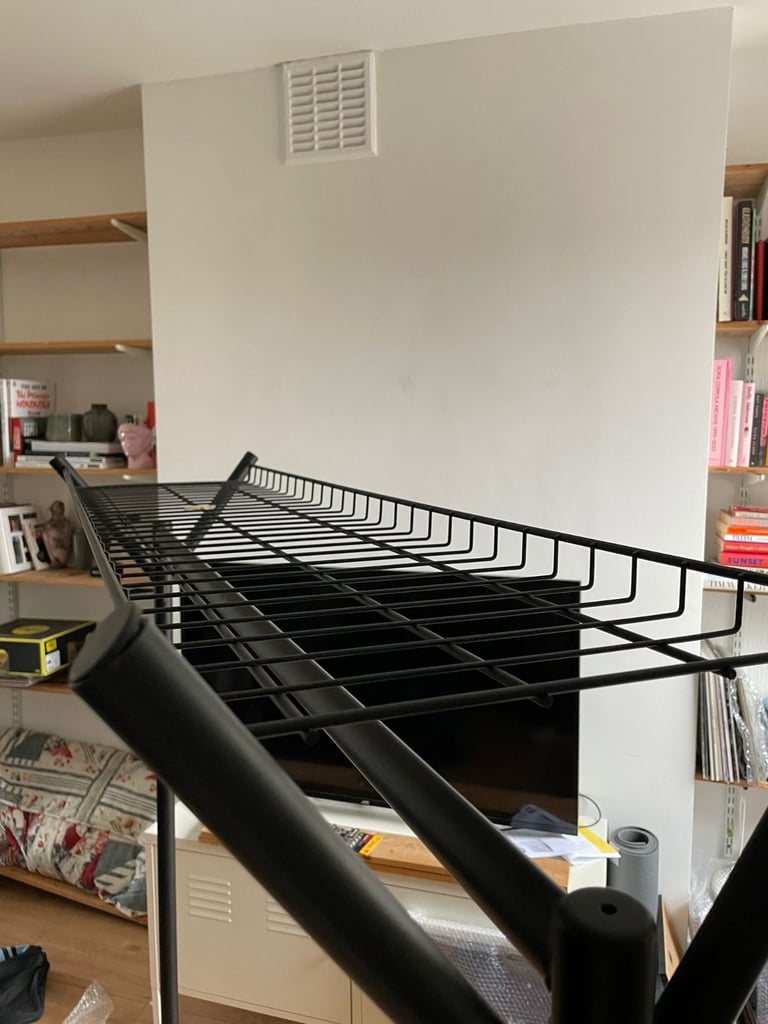 Clothes rail
